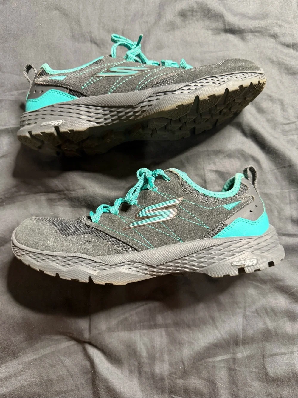 Skechers Gray Athletic Sneakers with Teal Laces and Trim